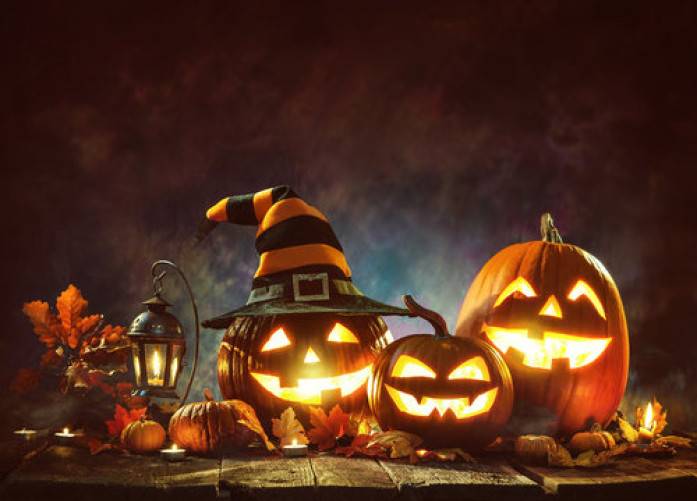 Spooky Season at South Edmonton Common: Your One-Stop Halloween Shop!